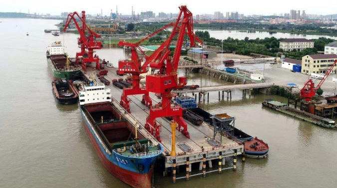 穆棱概述露天料场港口封闭问题的实行方法